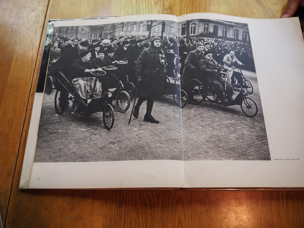 I MAGES OF WAR（1964年／Paragraphic Books）の一枚