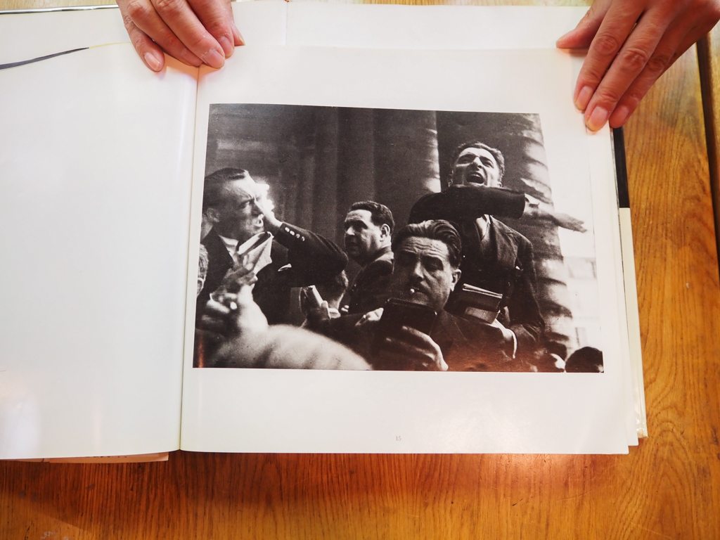 I MAGES OF WAR（1964年／Paragraphic Books）の一枚