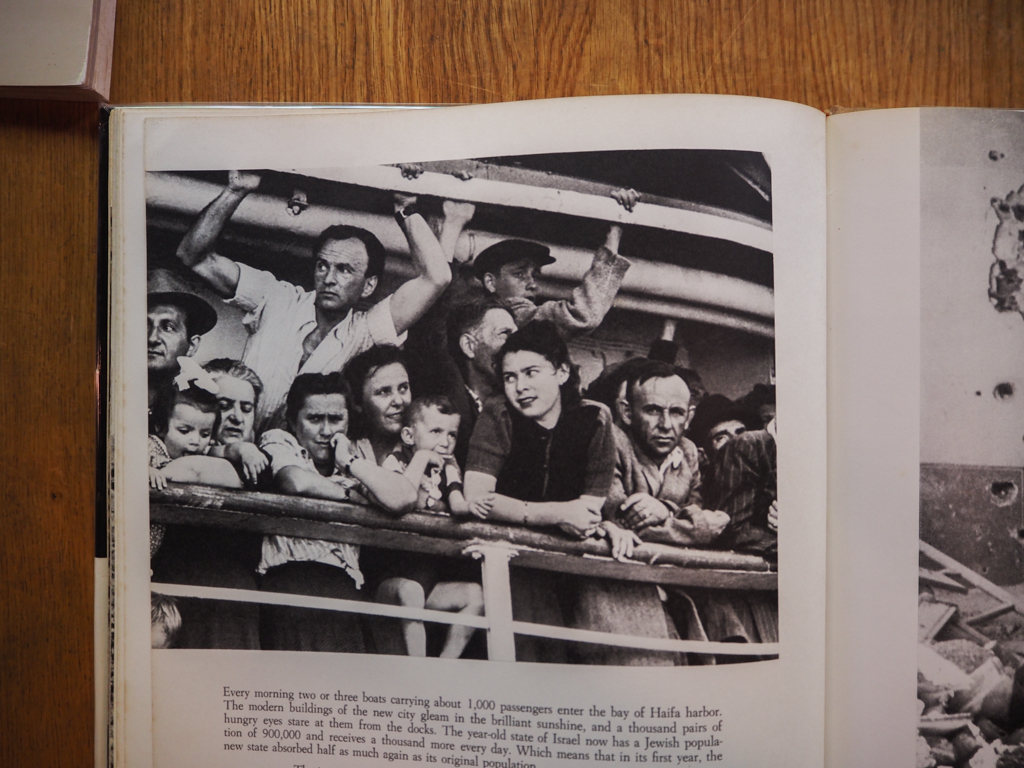 I MAGES OF WAR（1964年／Paragraphic Books）の一枚