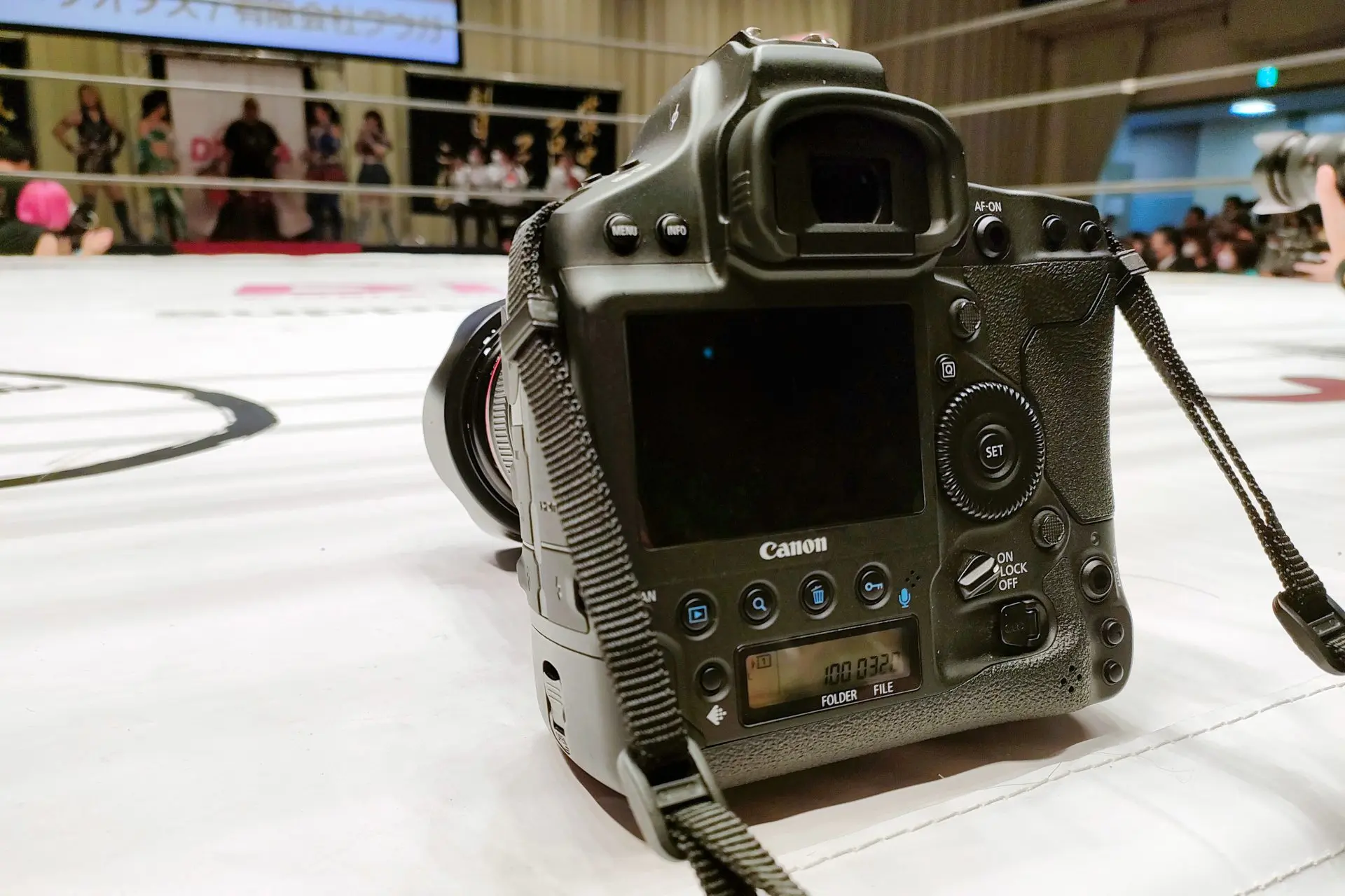 Canon EOS-1D X 訳あり品 撮影可能 キヤノン、光学ファインダーで最高約16コマ/秒連写の「EOS-1D X Mark